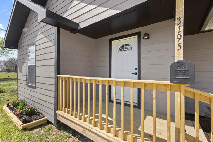 3195 25th St, Port Arthur, TX 77642 - #2
