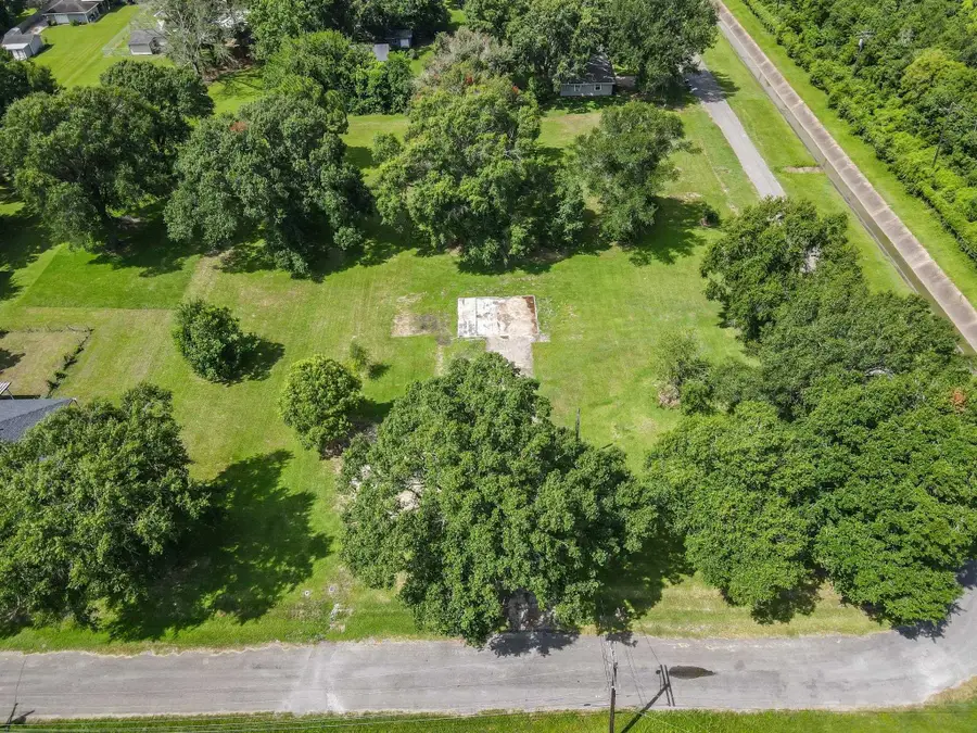 19F Mockingbird, Groves, TX 77619 - #3