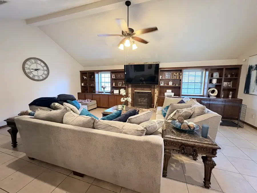 5225 Rosemary Dr., Beaumont, TX 77708 - #2