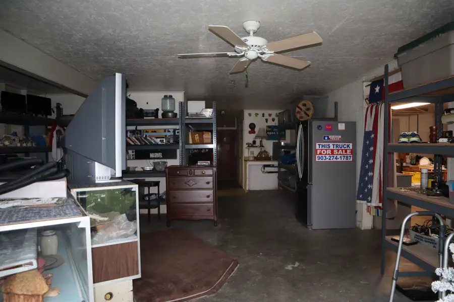 575 W Bolivar St., Vidor, TX 77662 - #3