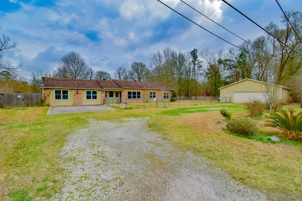 416 Craft Lane, Orangefield, TX 77630