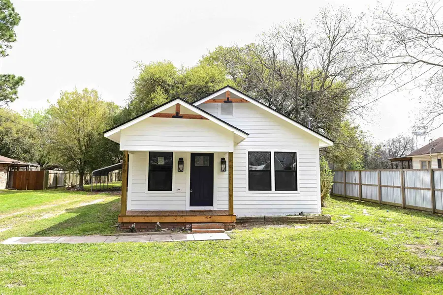 6570 Howe, Groves, TX 77619 - #2