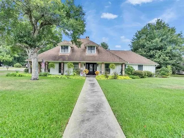 201 Bayou Dr, Beaumont, TX 77705-9999 - #2