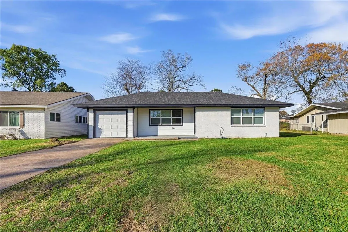 4030 Bayou Rd, Beaumont, TX 77707 - #1