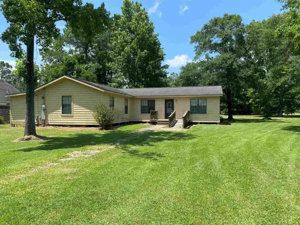 8436 Bessie Heights Rd, Orange, TX 77630