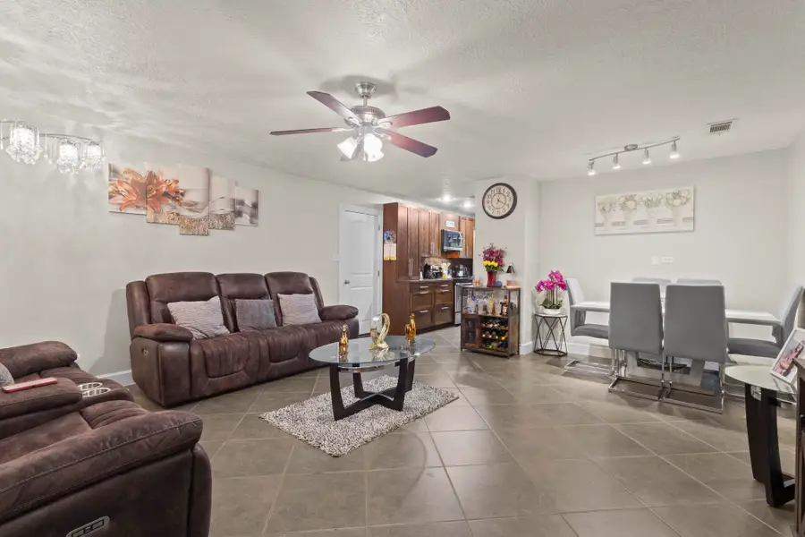 417 Nancy Dr, Bridge City, TX 77611 - #3