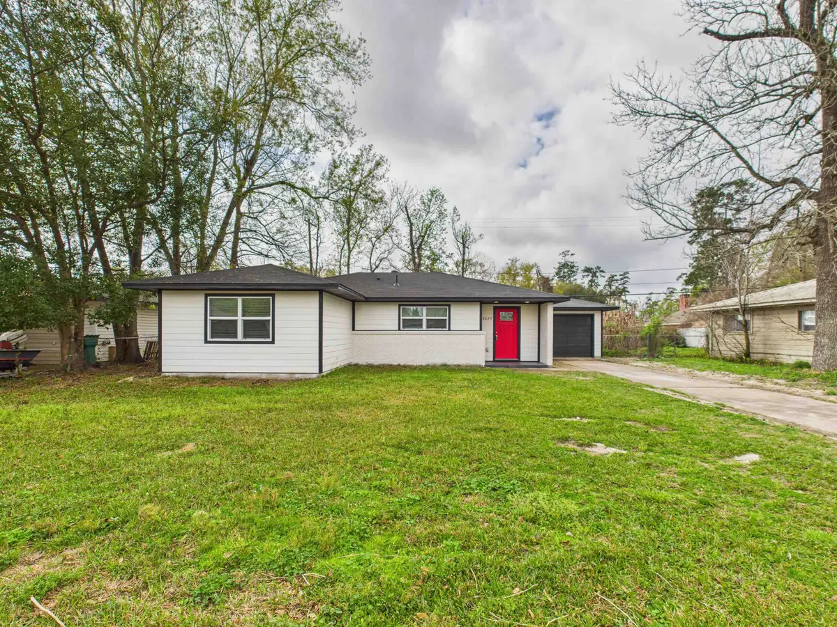 2025 Coronado Pl, Orange, TX 77630 - #1