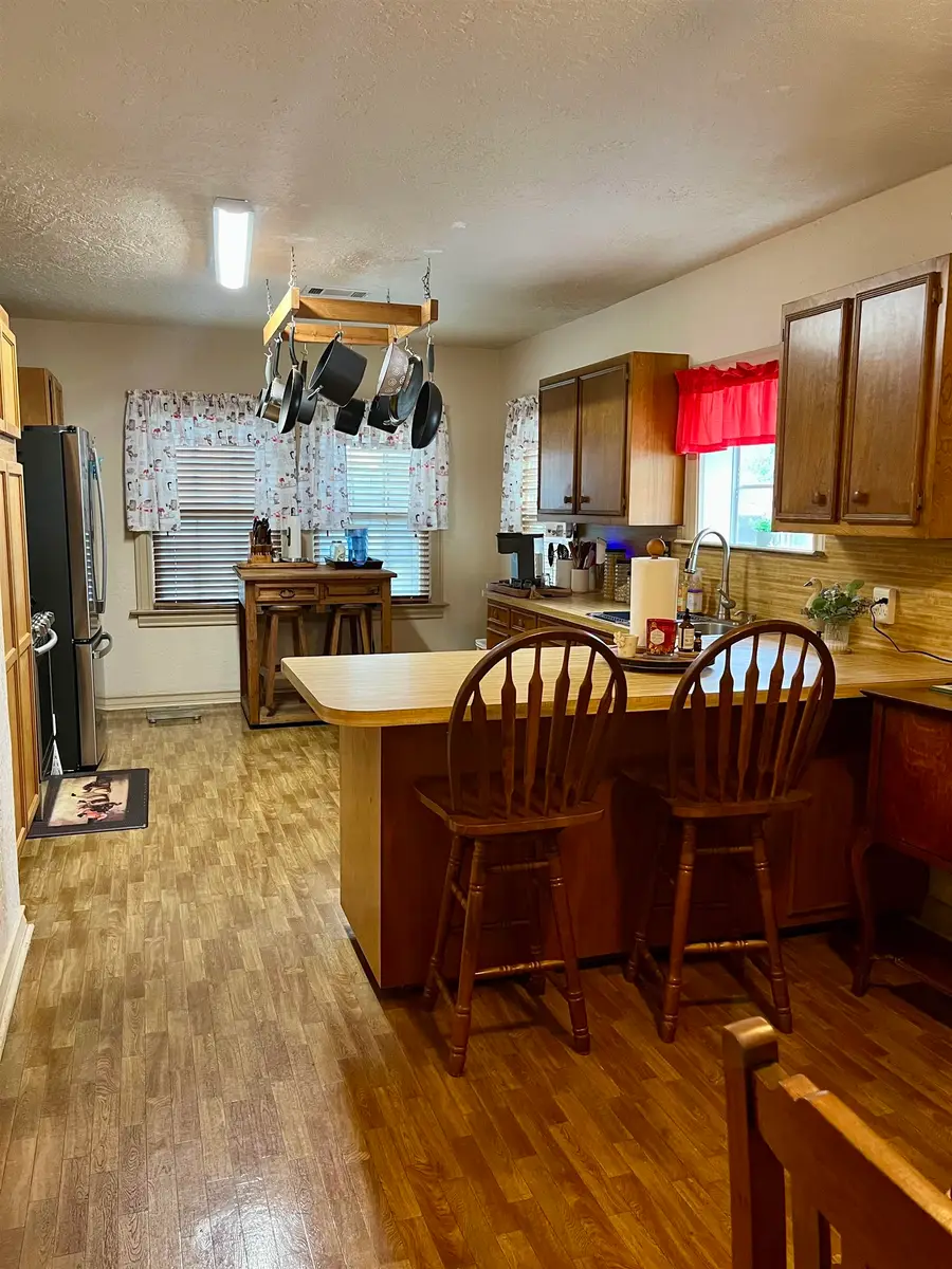 3005 W Lucas Dr., Beaumont, TX 77706 - #3