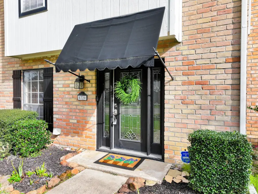 5720 Townhouse Ln, Beaumont, TX 77707 - #3