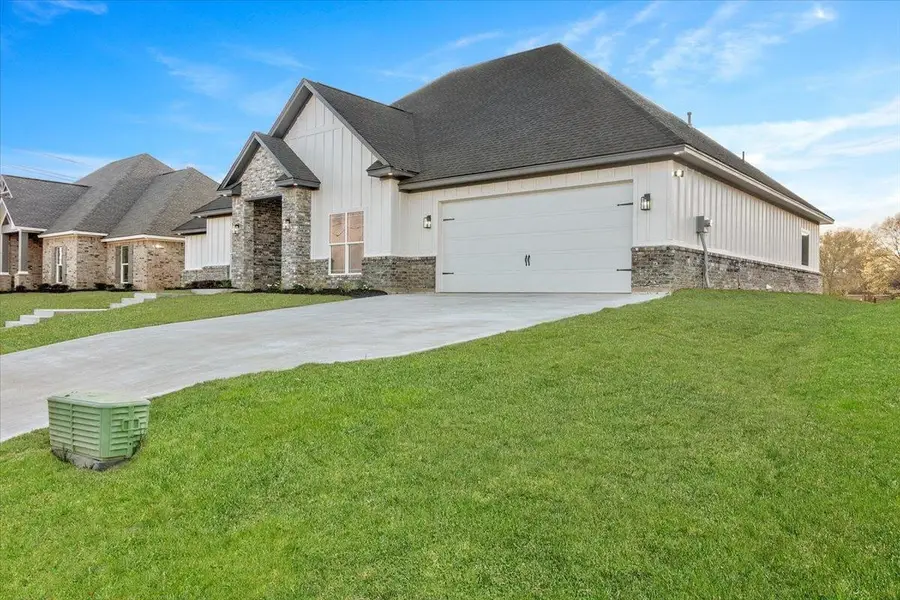 1274 Bourbon St, Bridge City, TX 77611 - #3