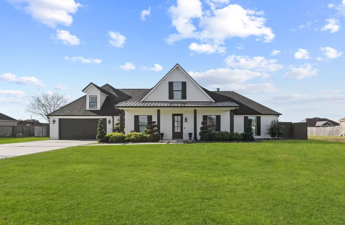 617 Continental Dr., Bridge City, TX 77611 - #1