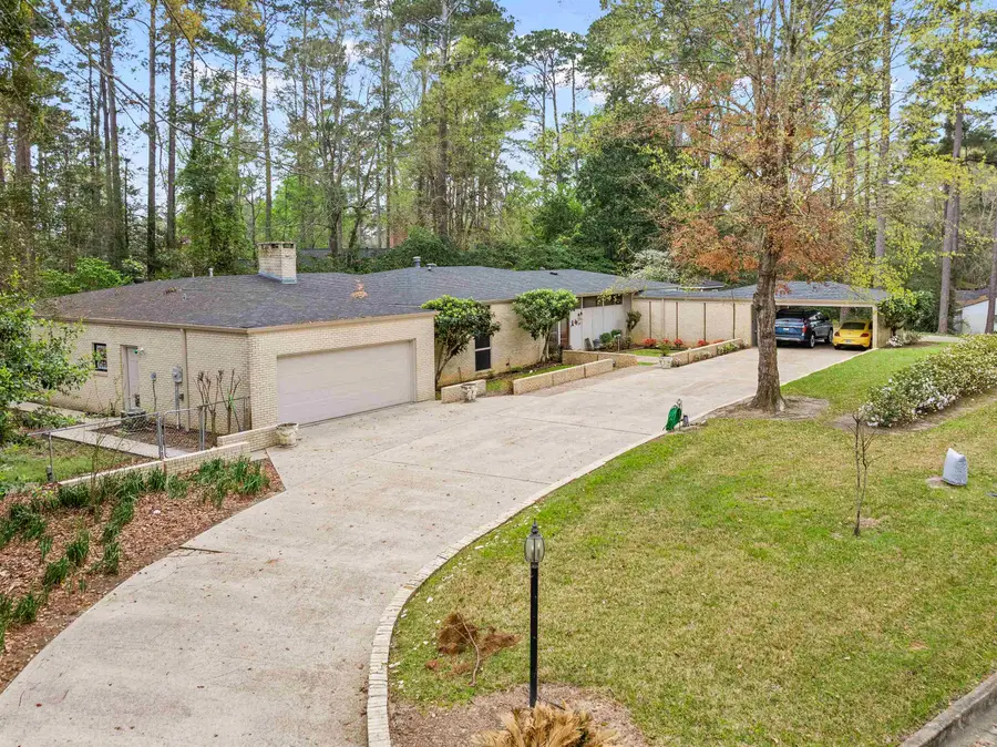 2109 Woodland Park Ave, Jasper, TX 75951 - #2