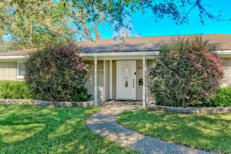 4011 Sunset Dr, Port Arthur, TX 77642 - #3