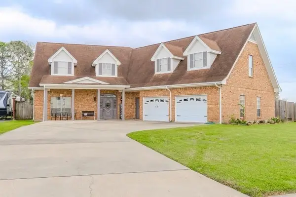 3153 Ronshire, Port Neches, TX 77651