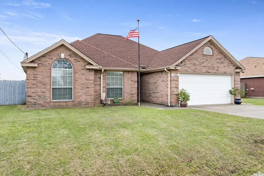 5289 Westgate Ln., Lumberton, TX 77657 - #3