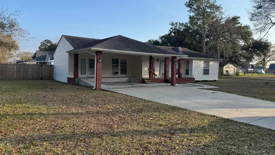 2527 MERRIMAN ST., Port Neches, TX 77651 - #2