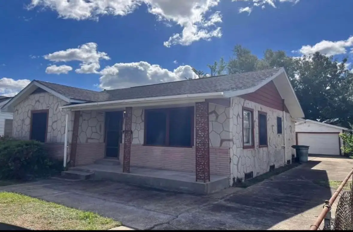 1965 May, Beaumont, TX 77705 - #1