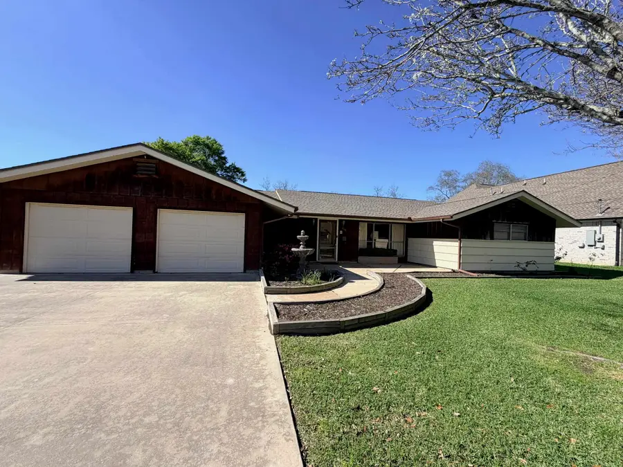 2134 5th St, Port Neches, TX 77651 - #3