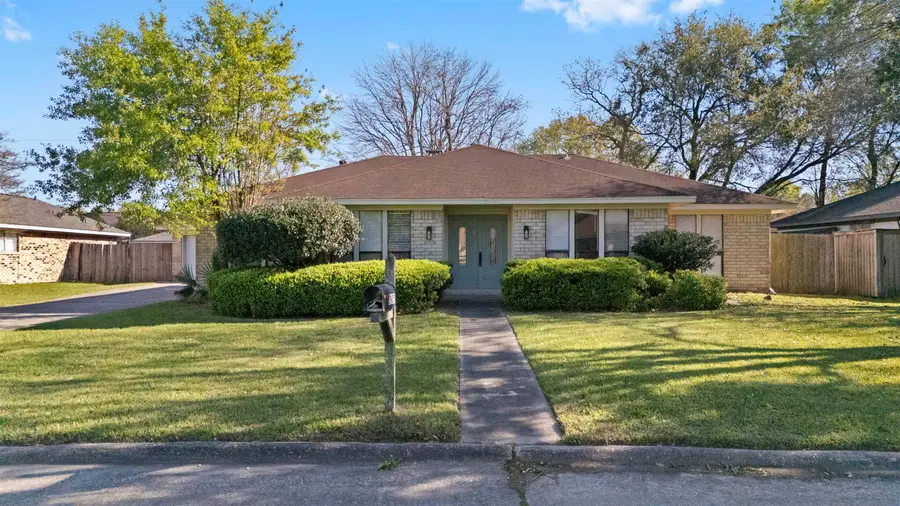 6925 Glen Willow Dr., Beaumont, TX 77706 - #2