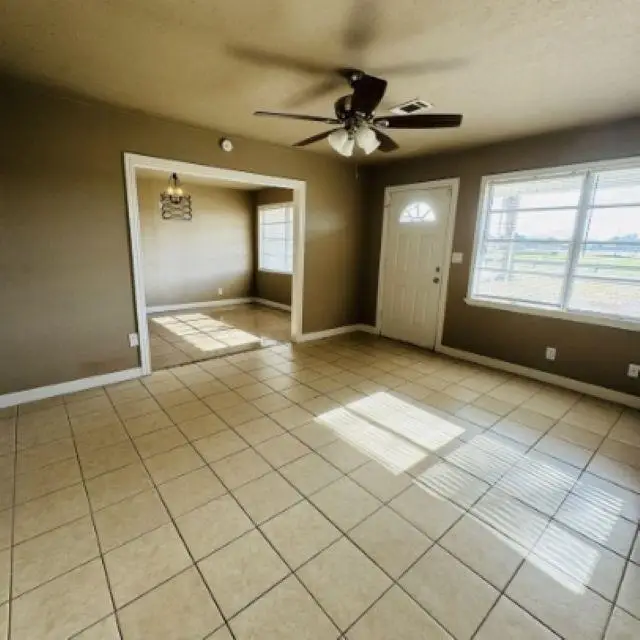 5569 Sonnier, Groves, TX 77619 - #2