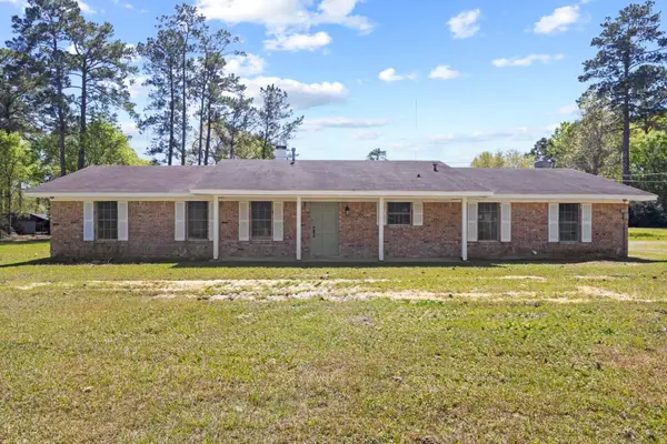8230 Bryant Drive, Silsbee, TX 77656