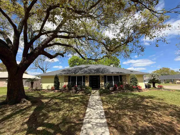 1135 Shakespeare Dr., Beaumont, TX 77706