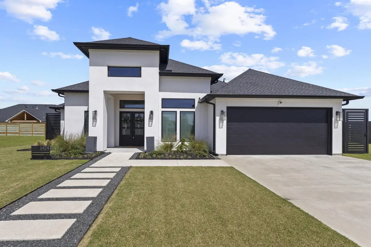 1424 Augustine, Port Neches, TX 77651 - #1