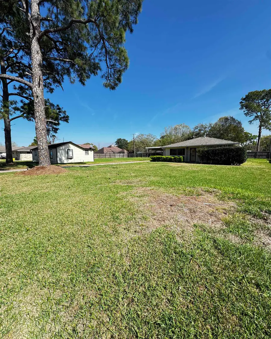 2417 8th, Port Neches, TX 77651 - #2