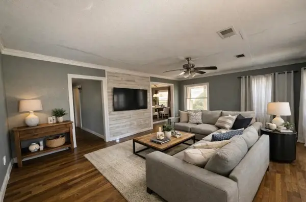 1202 Pine Ave, Orange, TX 77630