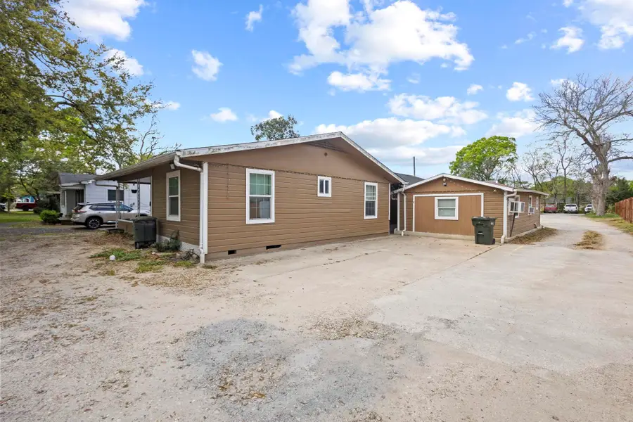 3215 32nd St, Port Arthur, TX 77642 - #3