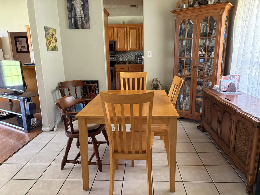 611 W Trout, Kirbyville, TX 75956-1533 - #3