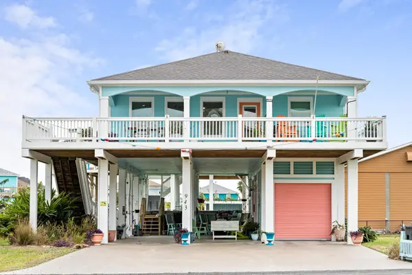 943 Palm Ridge, Crystal Beach, TX 77650