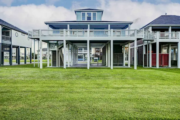 2408 SandPiper, Crystal Beach, TX 77650