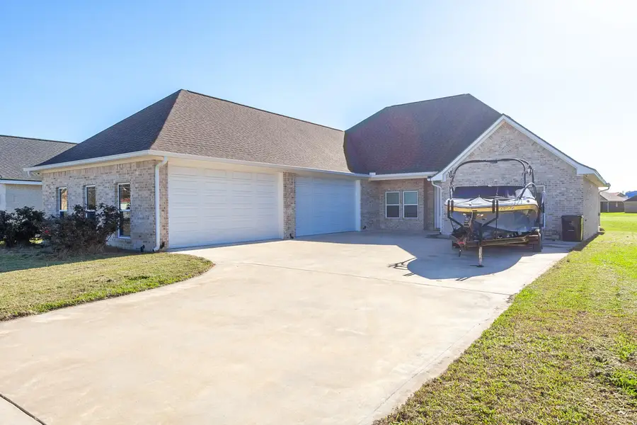 3800 Greenway Pointe, Port Arthur, TX 77657 - #2