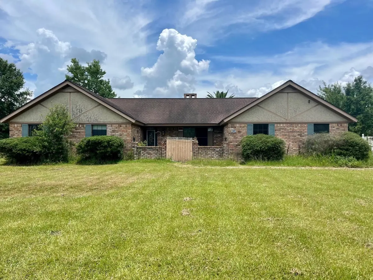 2377 E Norman Circle, Orange, TX 77630 - #1