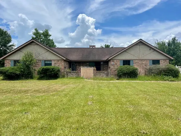 2377 E Norman Circle, Orange, TX 77630