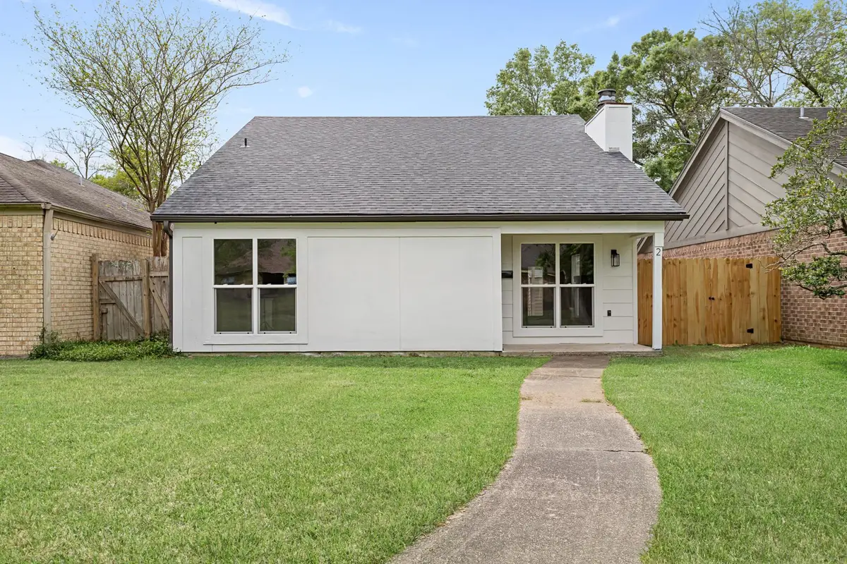 2 Sandelwood Trl, Beaumont, TX 77706 - #1
