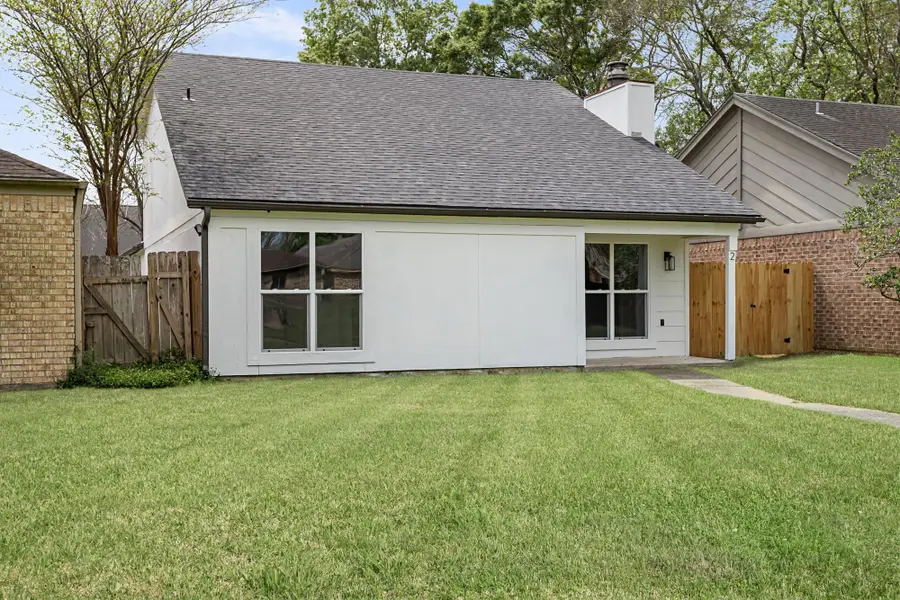 2 Sandelwood Trl, Beaumont, TX 77706 - #3