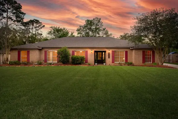 6085 Ventura Ln, Beaumont, TX 77706-3446