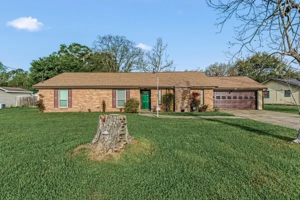 5585 Garner, Beaumont, TX 77708