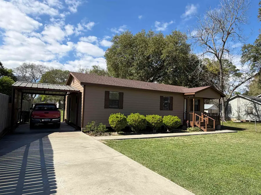 6333 Val Street, Groves, TX 77619 - #2