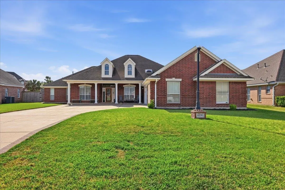 6330 Chasse Stone, Orange, TX 77632 - #1