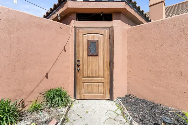 8013 Gladys, Beaumont, TX 77706