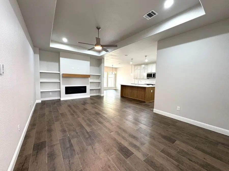 2130 11th St, Port Neches, TX 77651 - #3