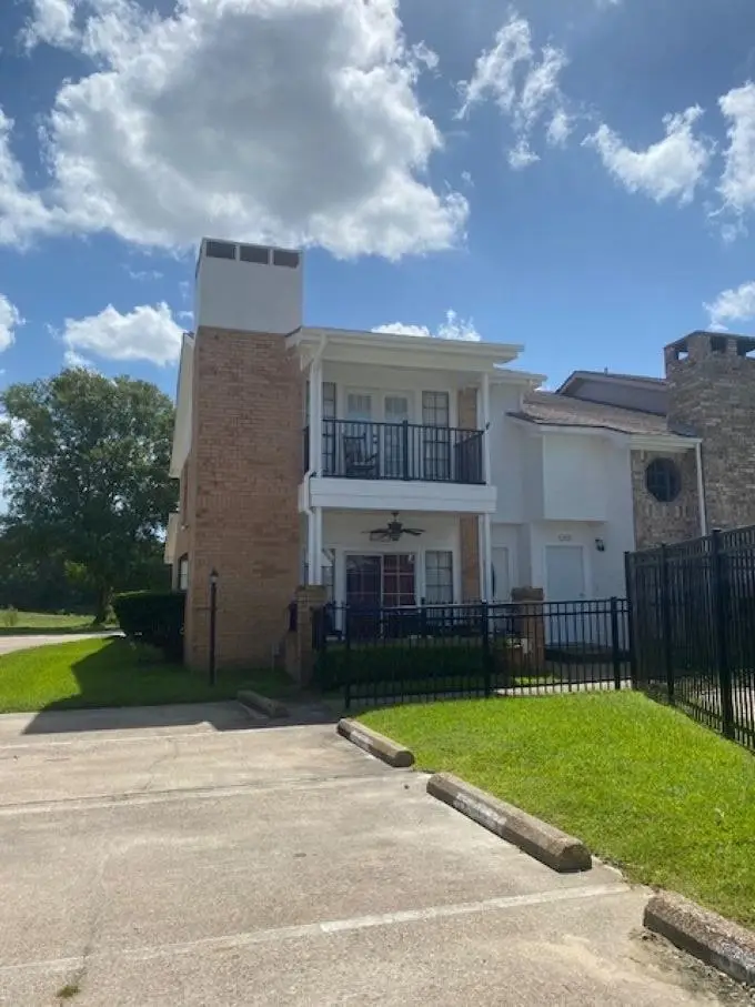 1620 Wellington Pl #1201, Beaumont, TX 77706-3395 - #2