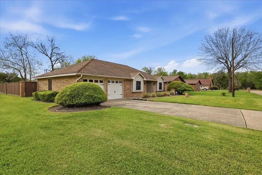 4460 Beale St, Beaumont, TX 77705 - #2