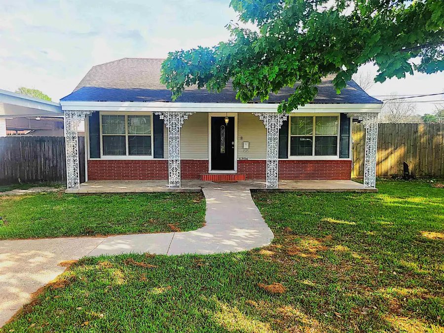 6326 Madison Blvd., Groves, TX 77619 - #2