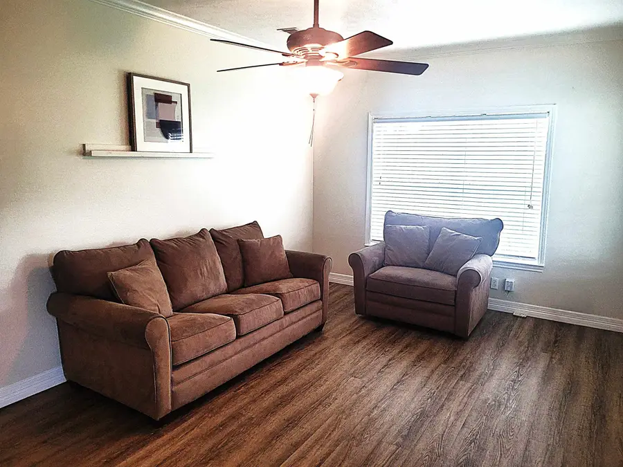 6326 Madison Blvd., Groves, TX 77619 - #3