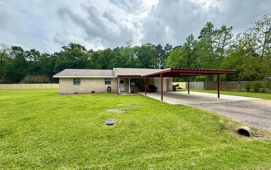1370 Kenwood Street, Vidor, TX 77662 - #2