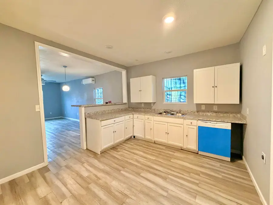 710 W 14th, Port Arthur, TX 77640 - #3